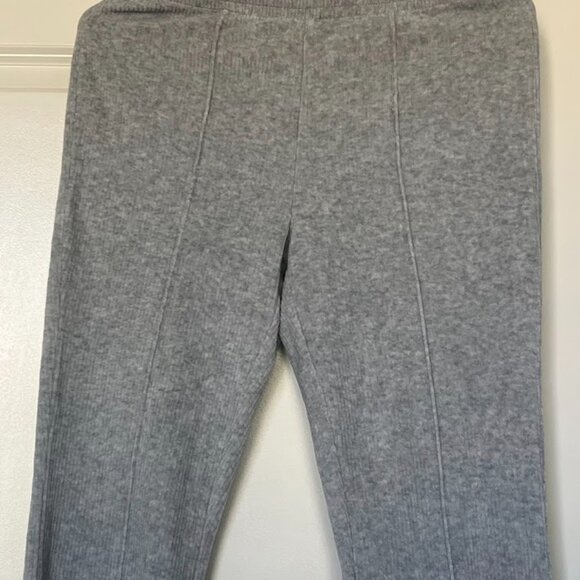Aerie Gray Ribbed Velour Flare Lounge High Waisted Pants Size Small - Picture 4 of 10